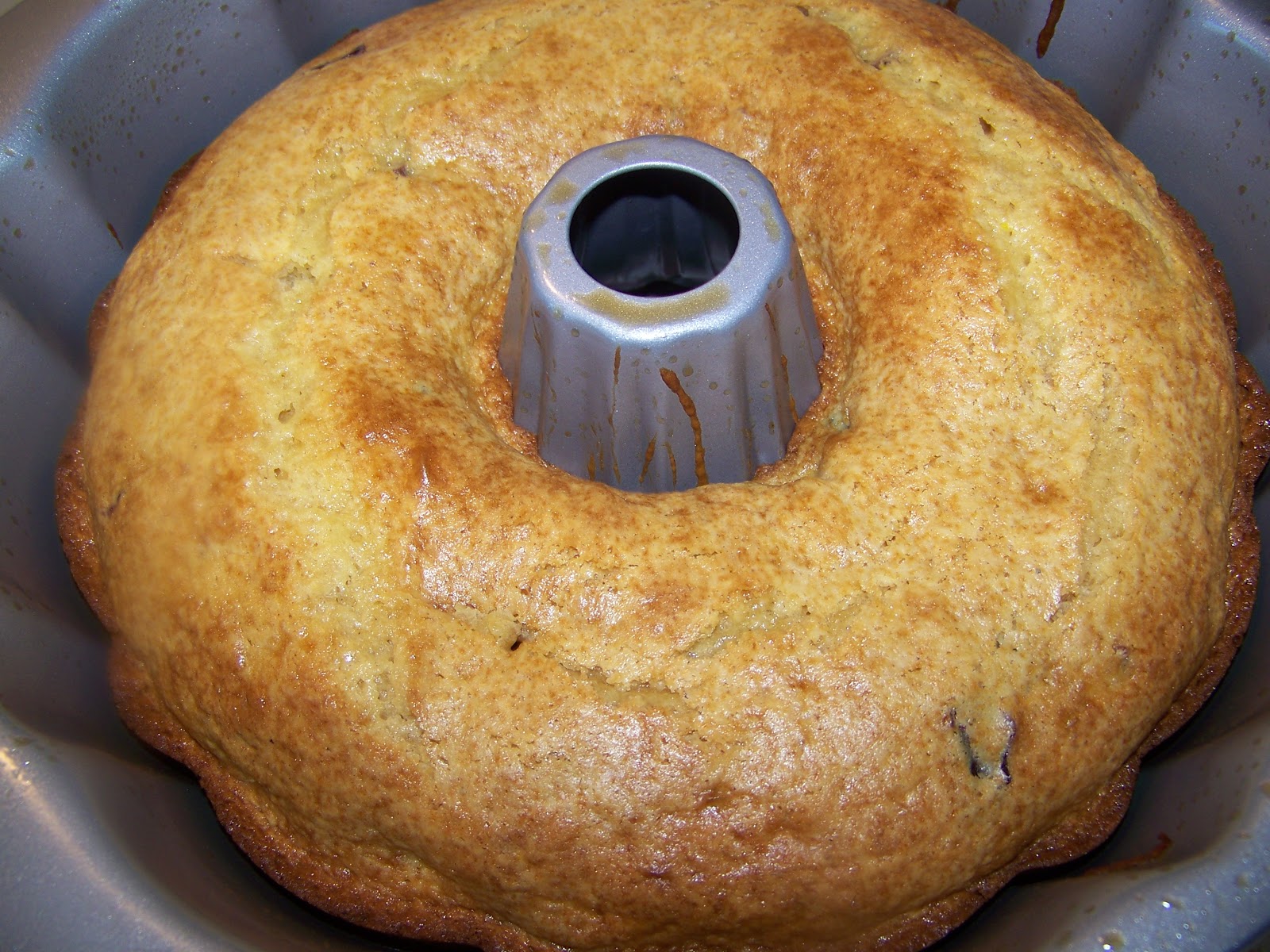 Kitchen Simmer Cranberry Eggnog Bundt Cake