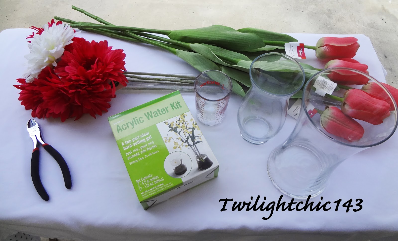 Tin's Bloggin DIY Acrylic Water Flower Arrangement♡TwiChic Thursday
