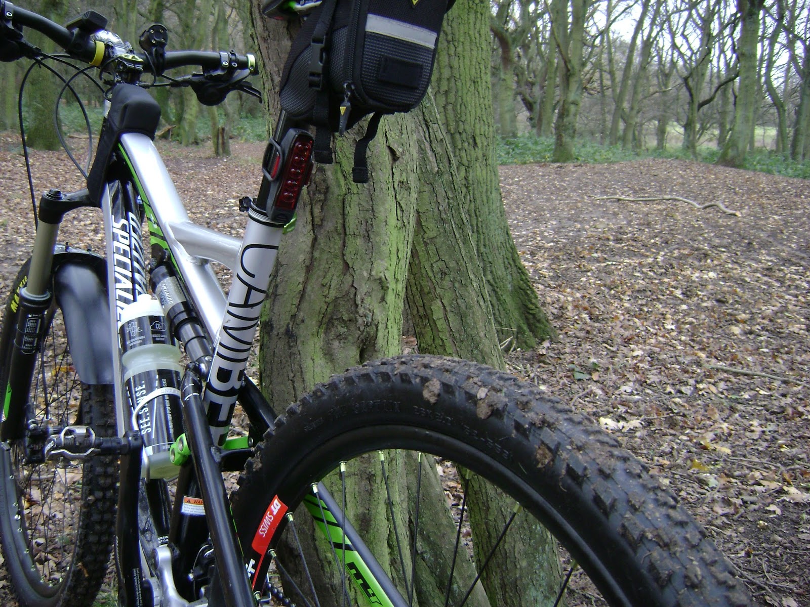 lezyne rear strip light