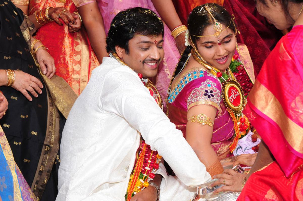 telugu hero suman wife telugu hero suman wife
