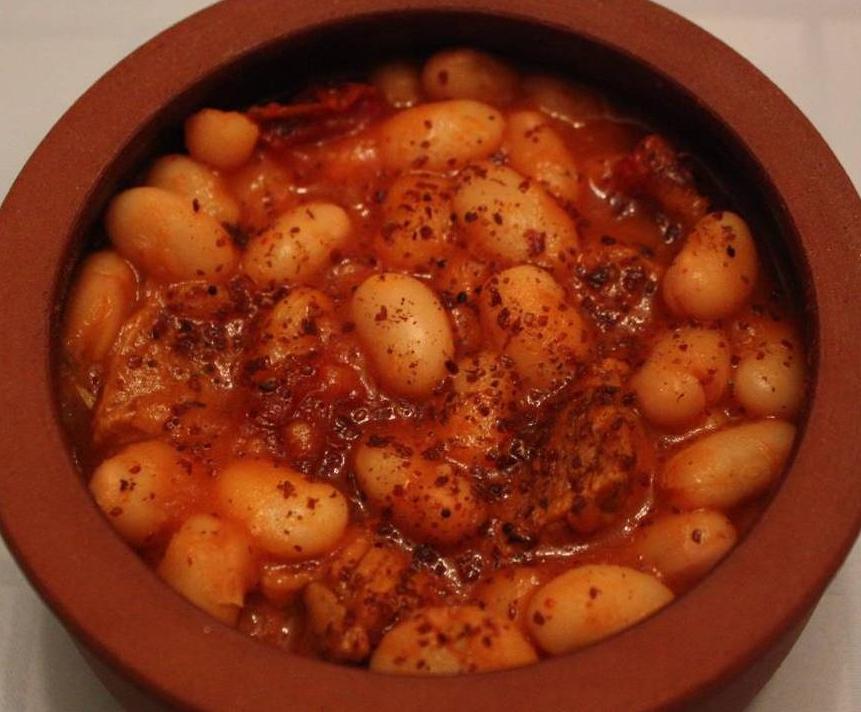 HANIM ELİ Etli Kuru Fasulye Tarifi