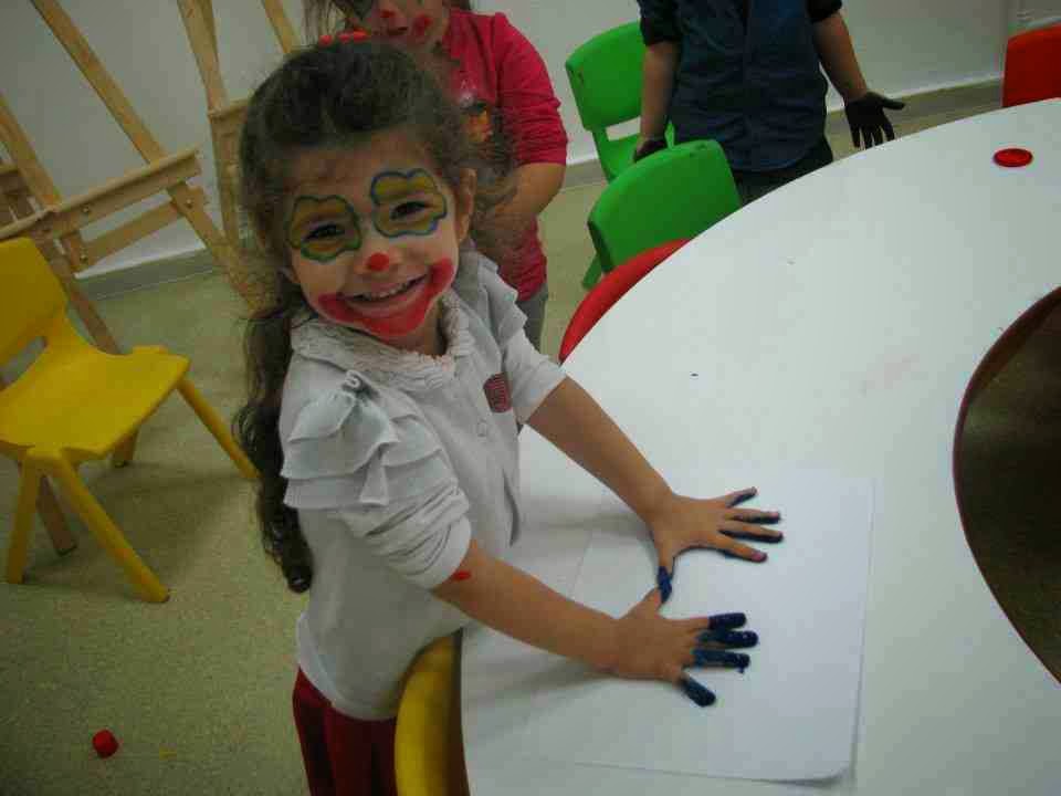 Biricik kızımız Zeynep Sude�miz.. Ben okuldayken Biricik kızımız Zeynep Sude�miz.. Ben okuldayken