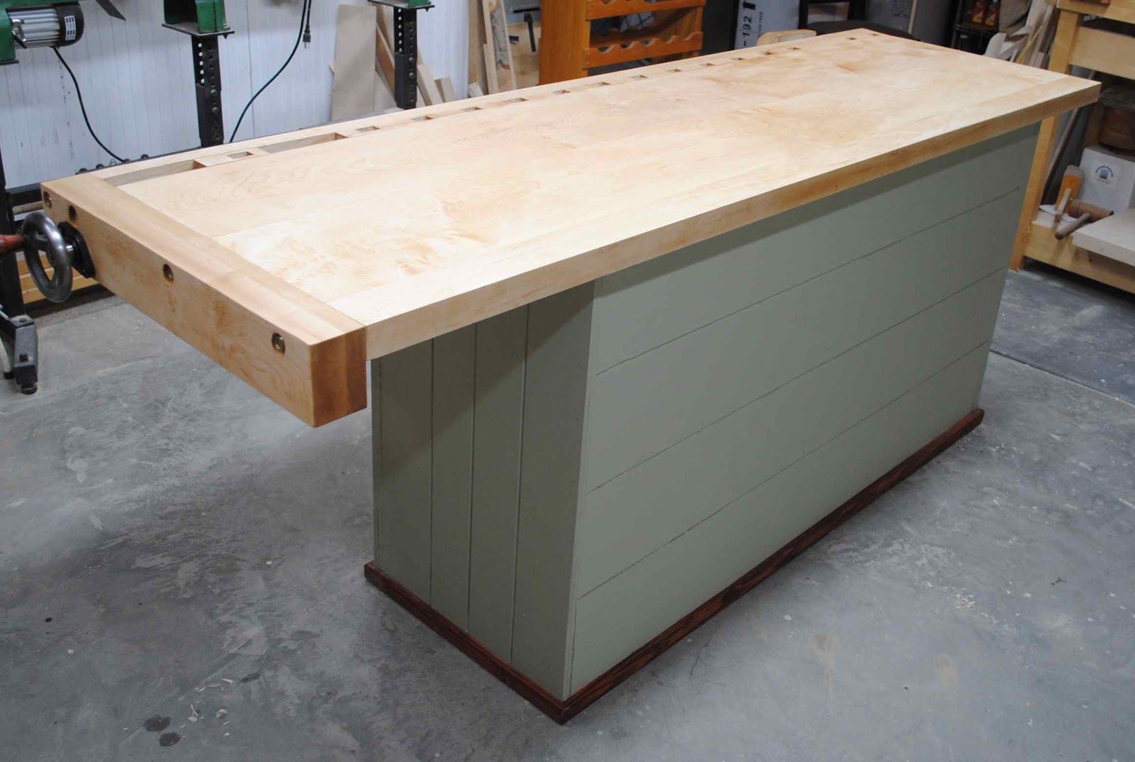 First Light Woodworking Unplugged Bench Build Complete