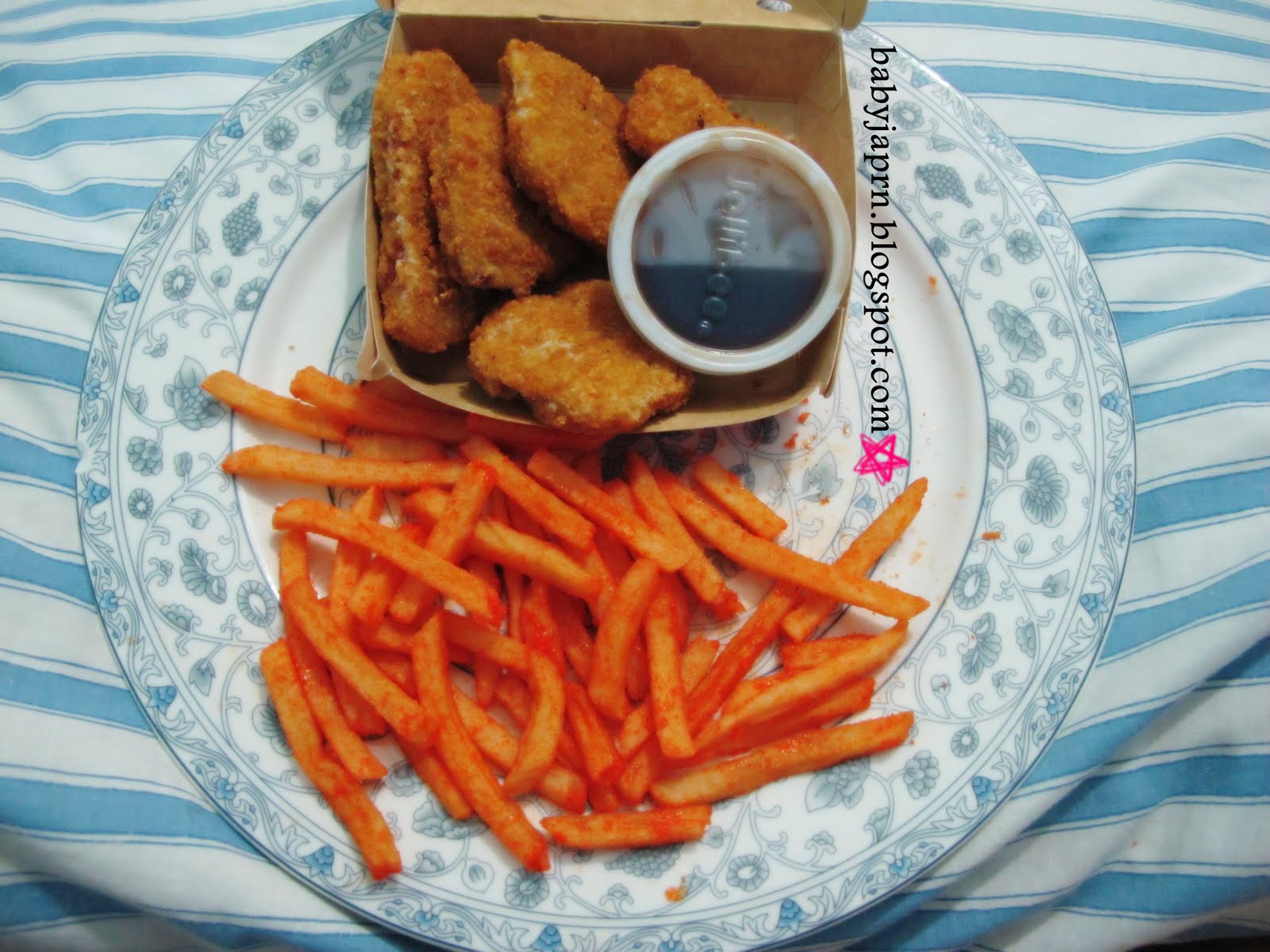 The Pink Thought Bubble by BabyJap Foodie Post Jollibee Chicken