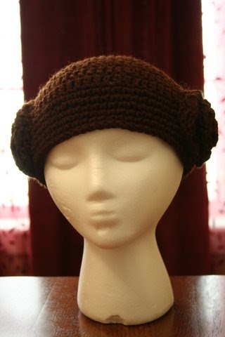 Stitching Up a Storm: Princess Leia Beanie/Wig Pattern