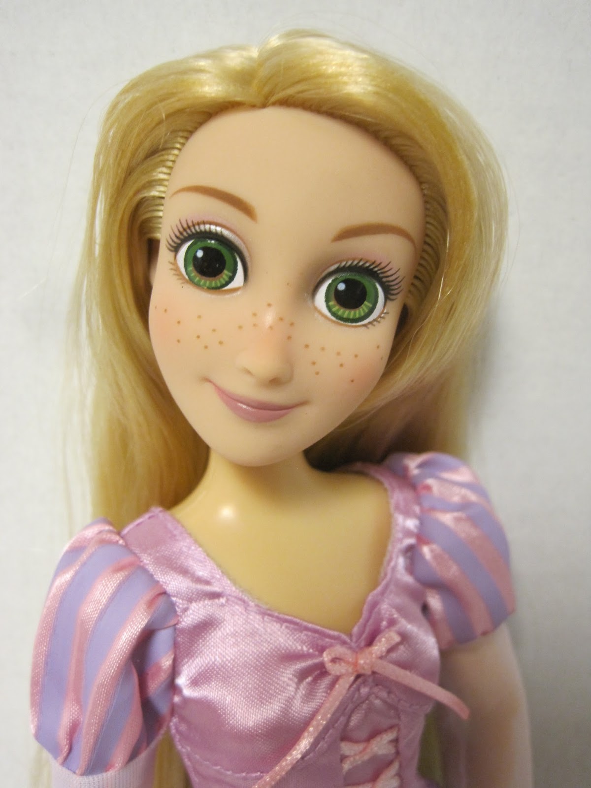 Never Grow Up A Mom's Guide to Dolls and More Disney Store Classic