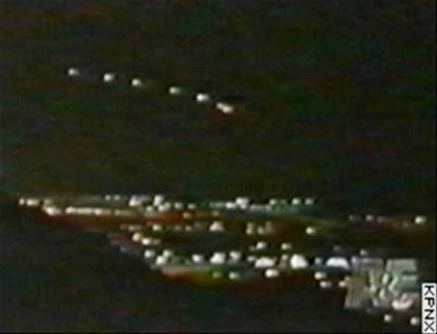 windowslivewriterlaslucesdephoenixdiezaosdespus 14d1dlucesphoenix24 ¿Que tan enorme llegan a ser los ovnis? Estos son casos reales donde se han avistados colosales ovnis