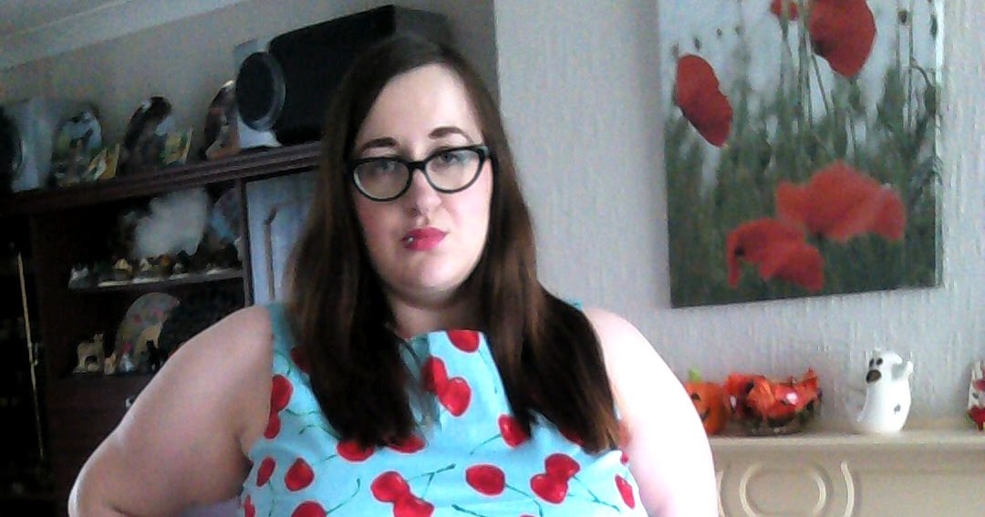 Cherry Bomb - Does My Blog Make Me Look Fat?