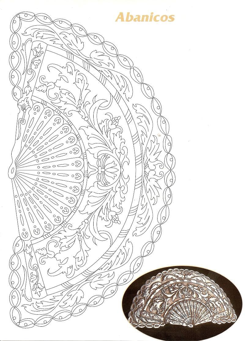 PAPIROLAS COLORIDAS: Repujado en metales.