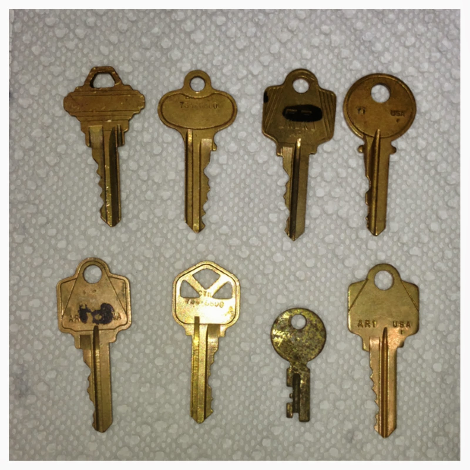 SOBBING ON FIFTH DIY Artwork With Old Keys