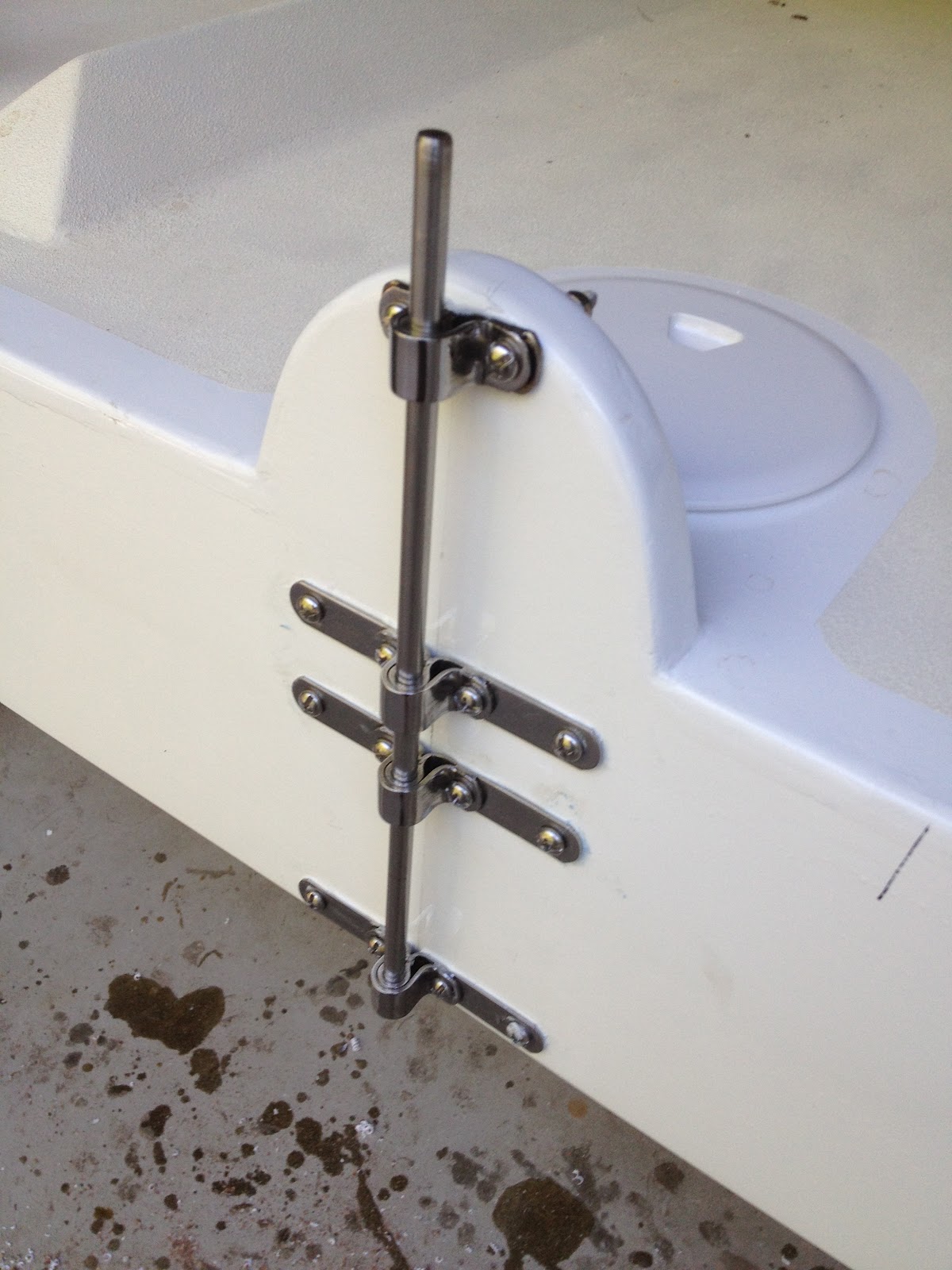 I550381 Rudder attachment