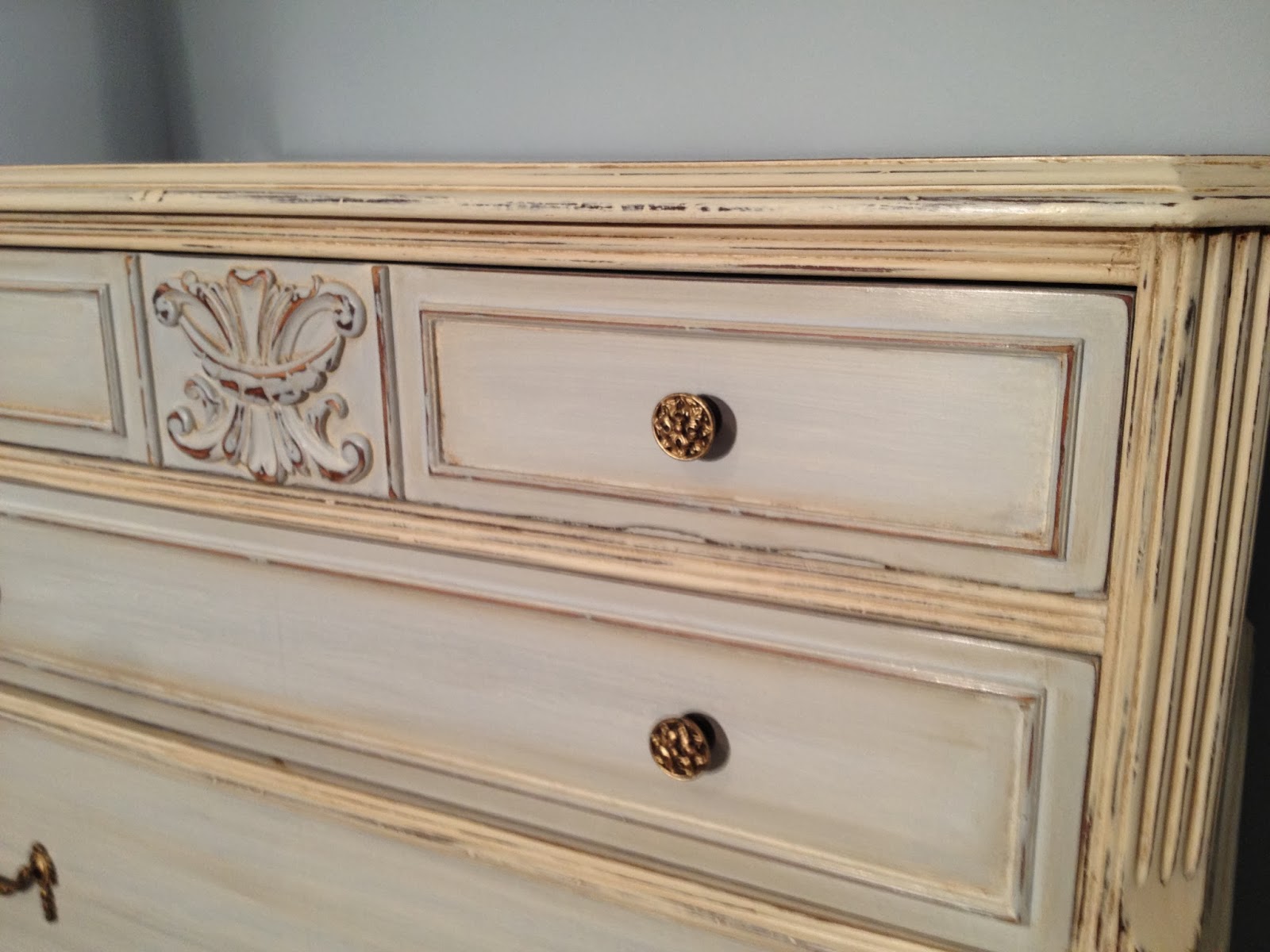 SensibleRedesign Rice bed and Antique Chest of Drawers
