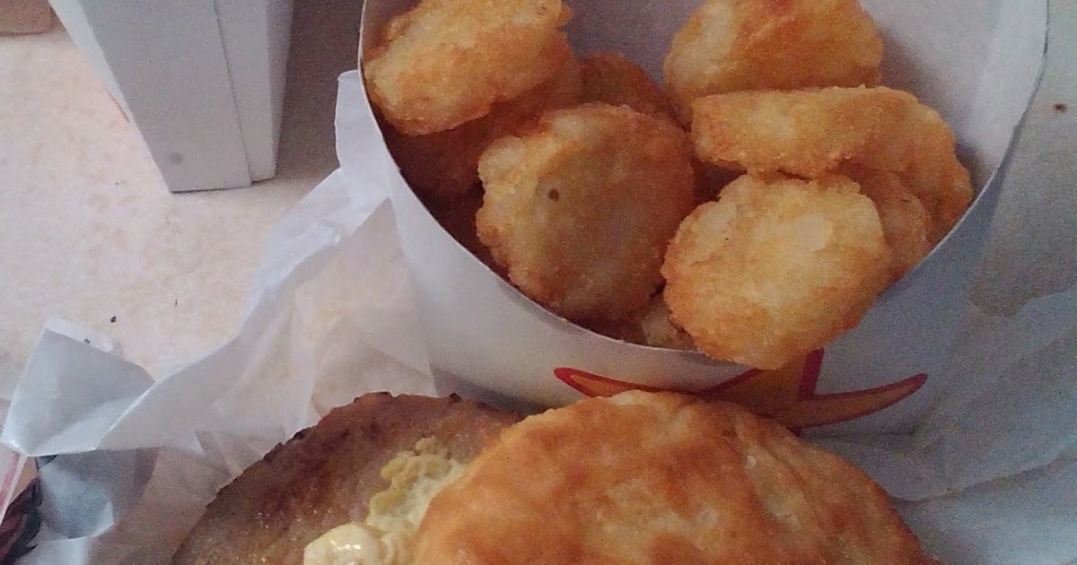 Eat and Critique ! Hardee's Pork Chop Biscuit