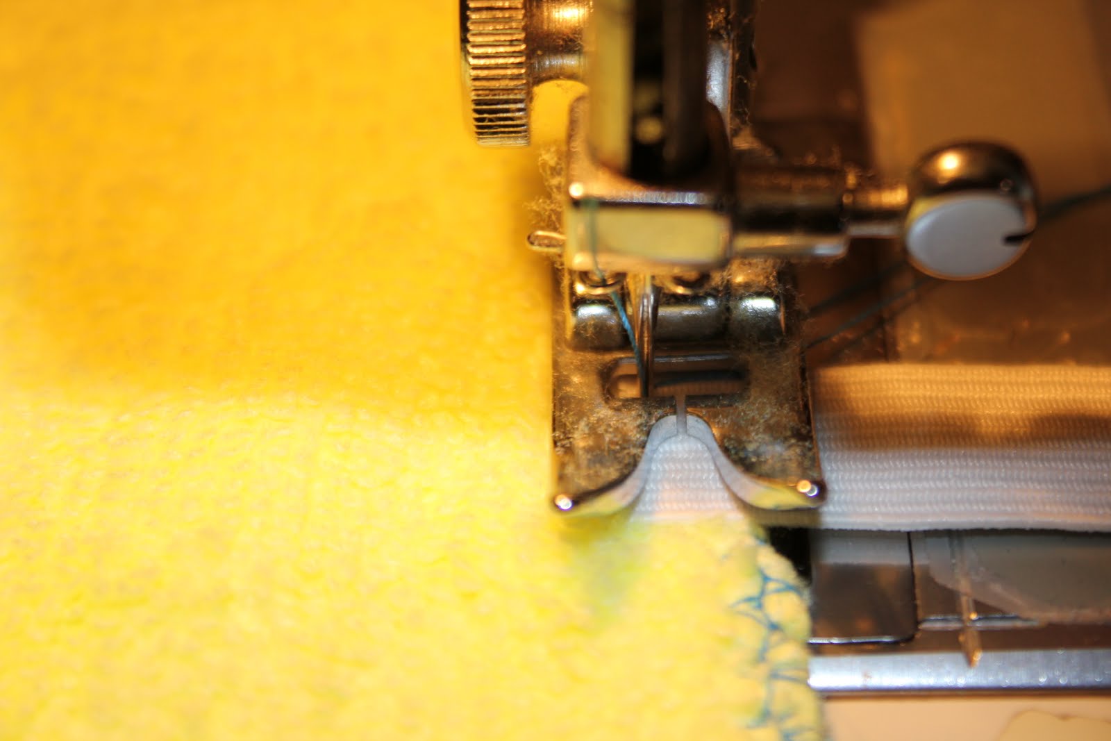 RisC Handmade Reusable & Washable Microfiber Swiffer Pads Tutorial