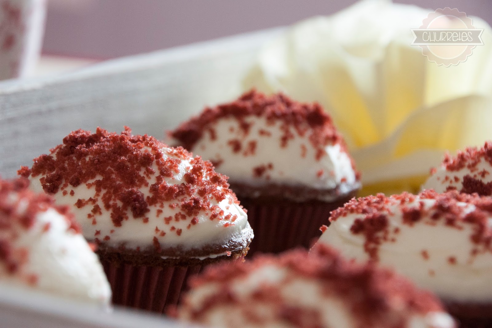 Churretes de Cocholate RED VELVET CUPCAKES CON FROSTING DE QUESO CREMA