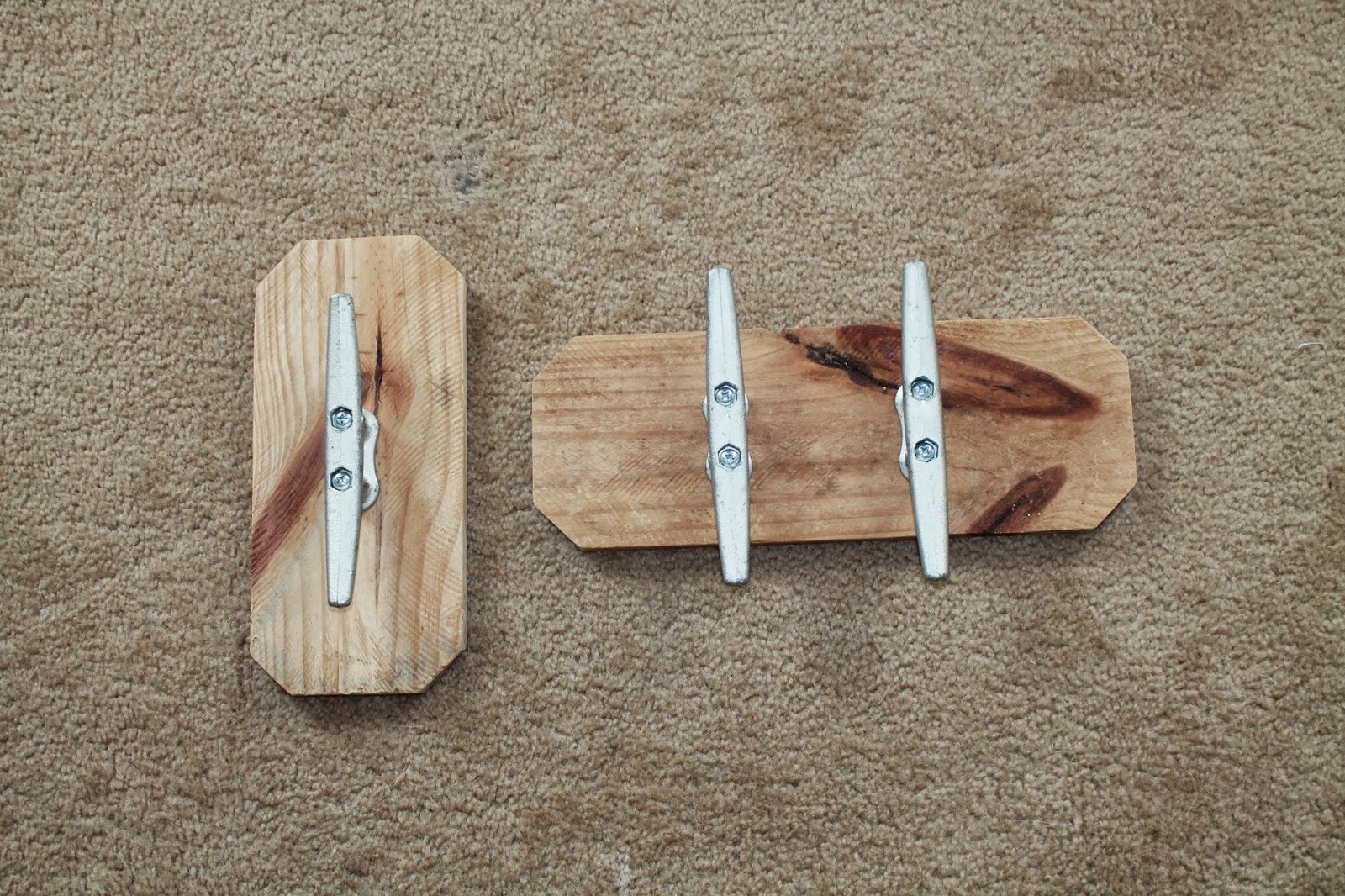 Hous.Love.Dog.Blog. DIY Nautical Boat Cleat Towel Hooks