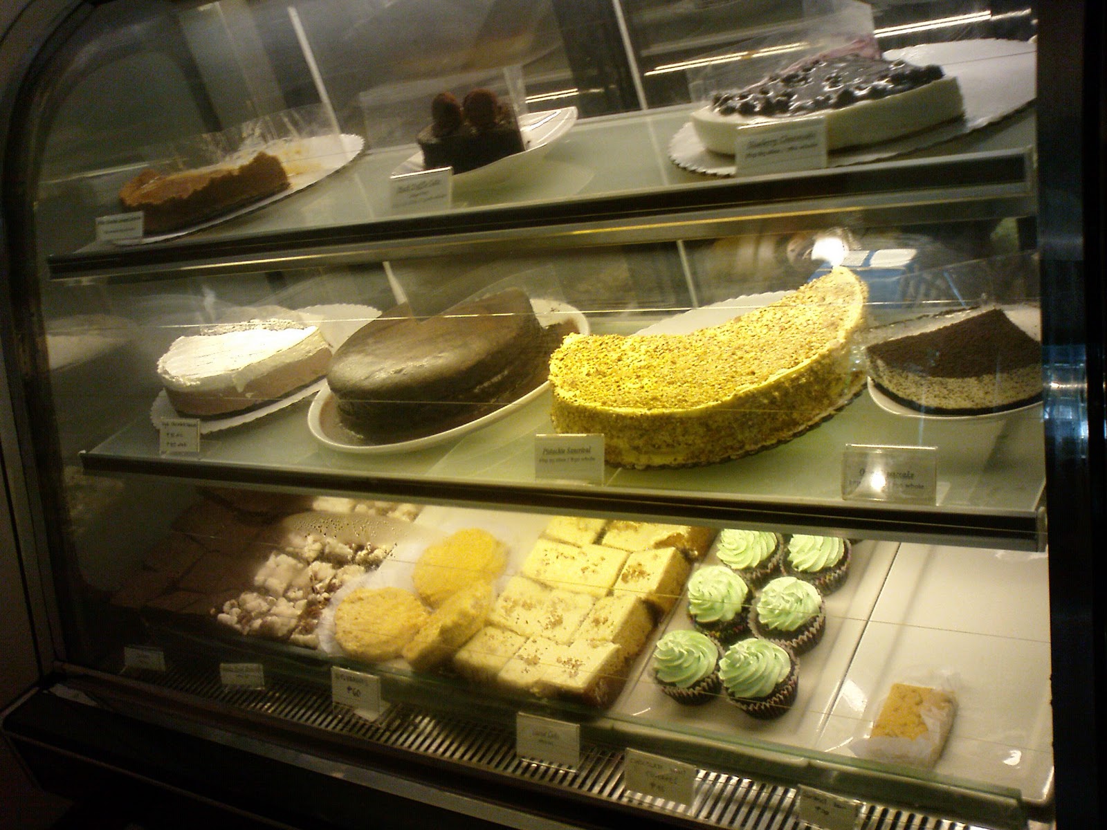 LA BUENA VIDA Bittersweet Pastry Shop