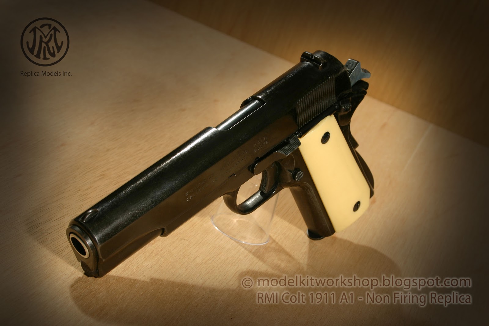Replica Colt 45