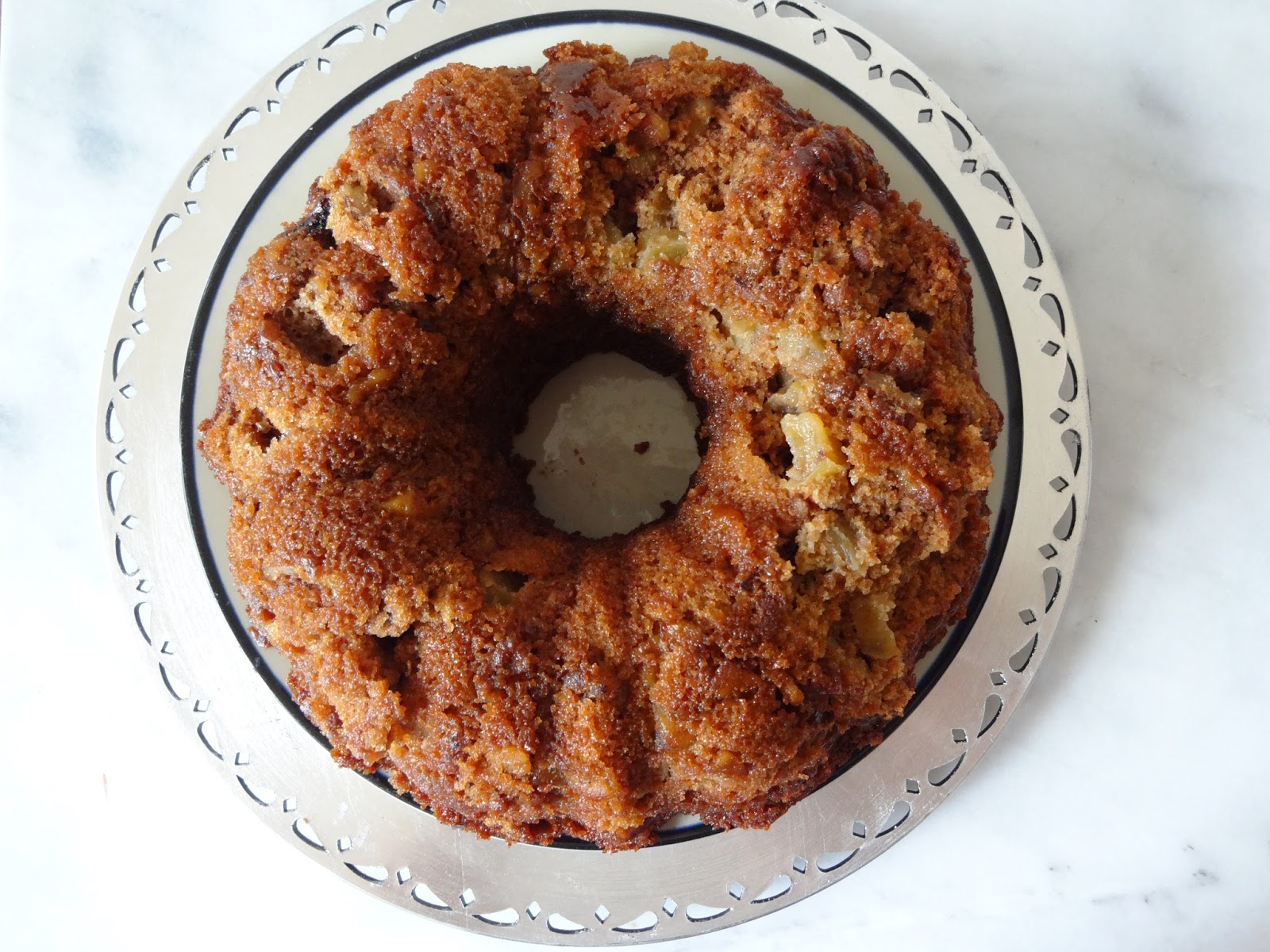 Pretty. Awkward. Life. Apple Walnut Honey Cake