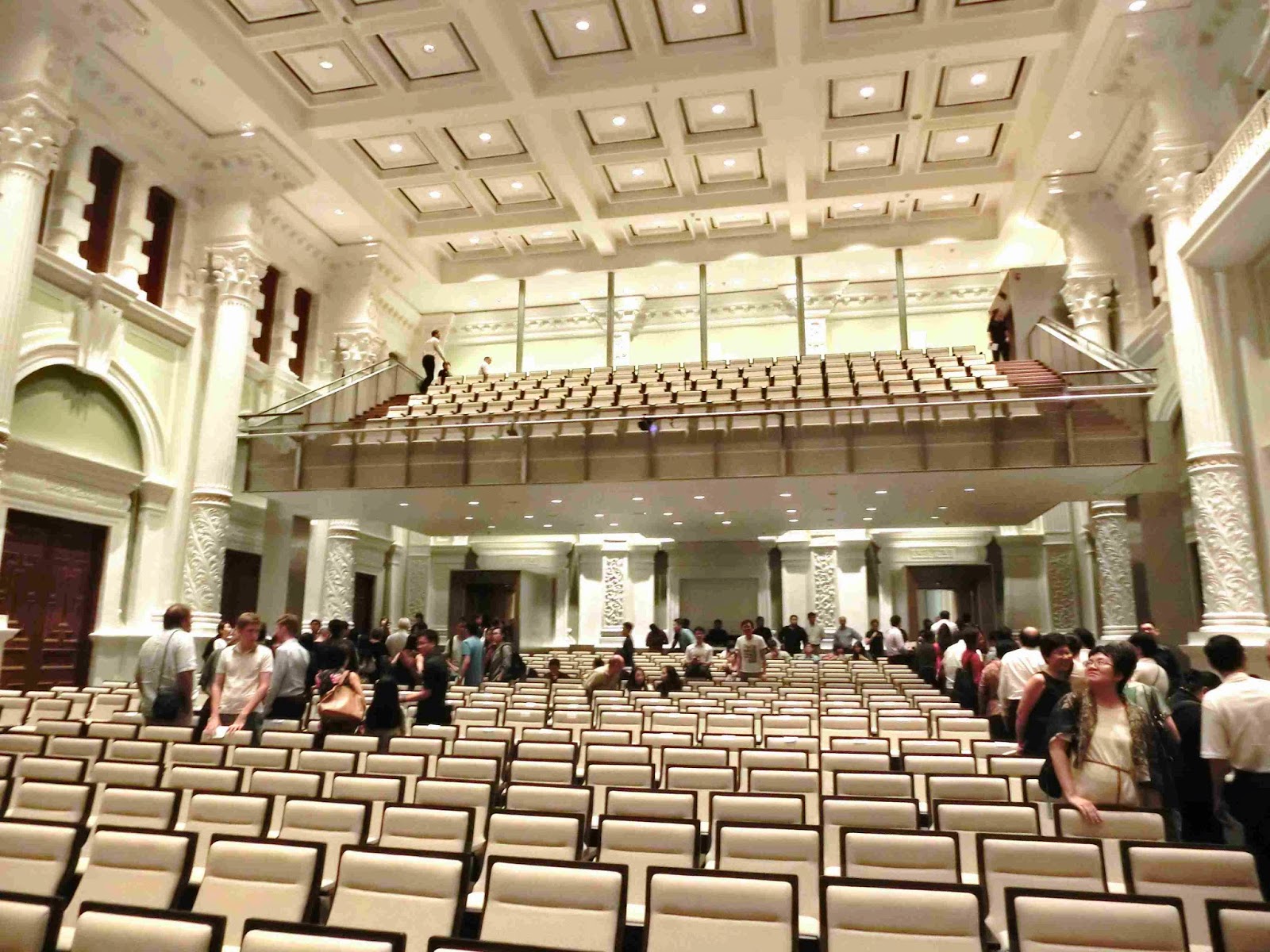 pianomania VICTORIA CONCERT HALL REOPENS! A Lucky Audience Gets A