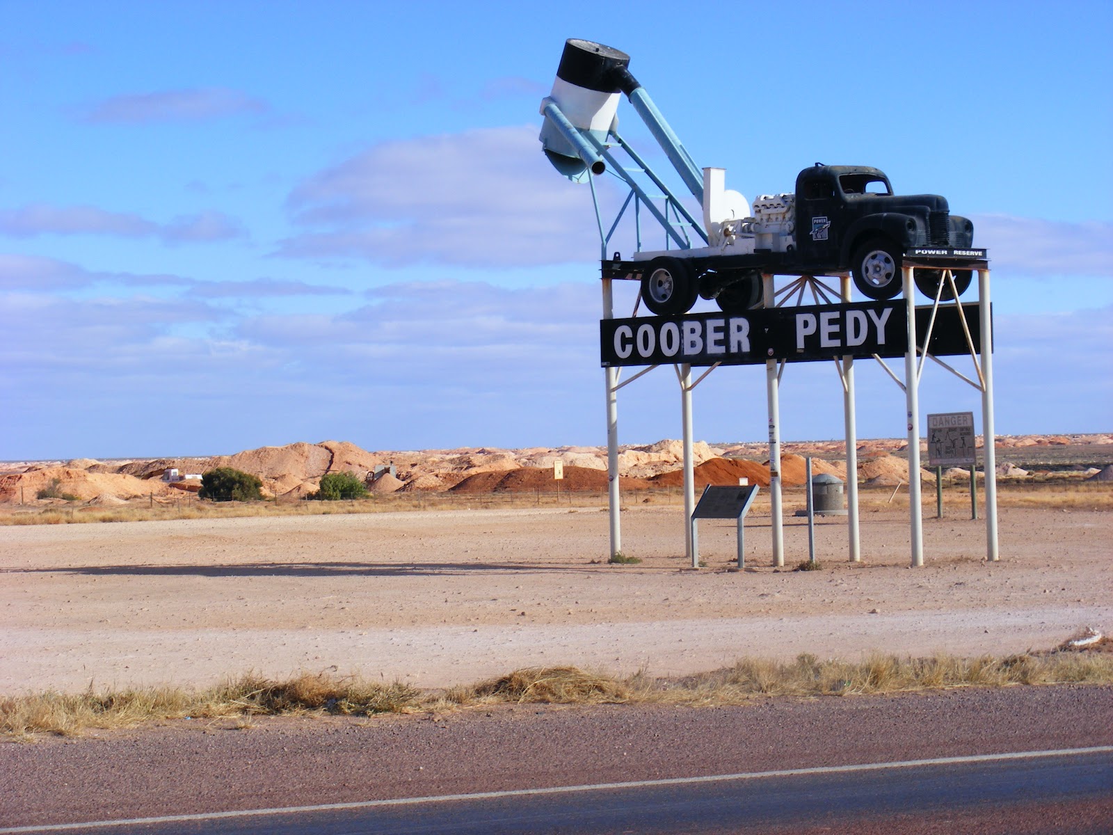 ..Crystal Mary Lindsey .. OutbackOzzieWriter Digging for Opals and