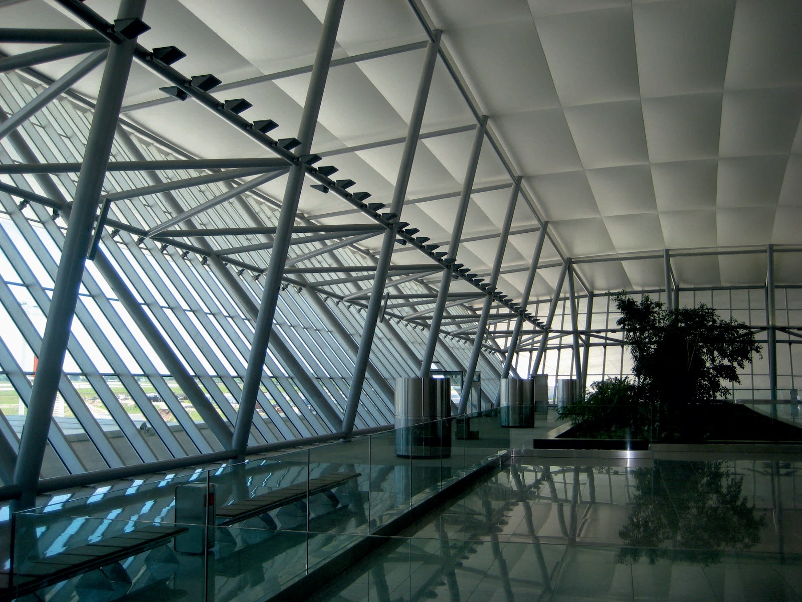 CARRASCO INTERNATIONAL AIRPORT BY RAFAEL VIÑOLY A As Architecture