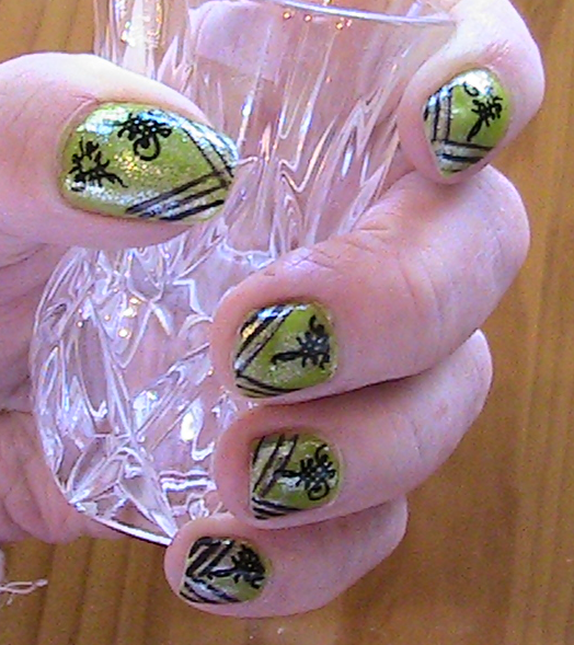 Honnicraft - Nails, Polishes and Stamps: Nail design 3 and how I store my