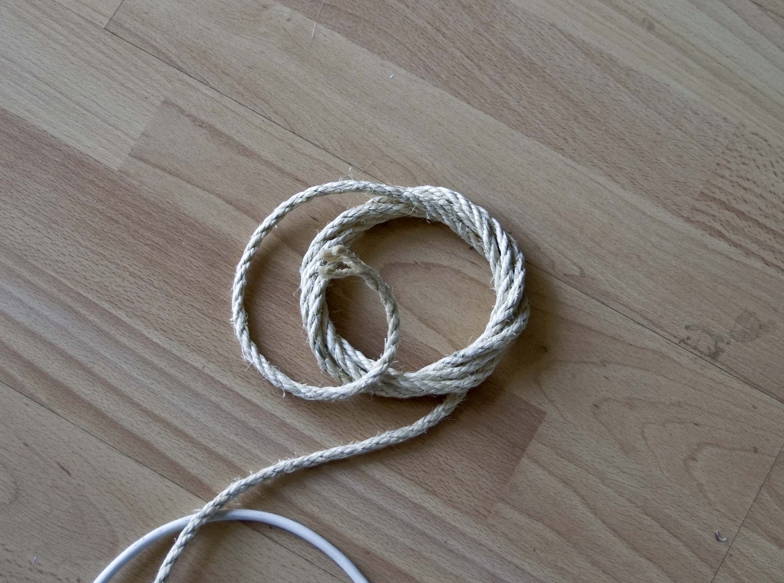 DIY bubble chandelier from IKEA Lampshade!