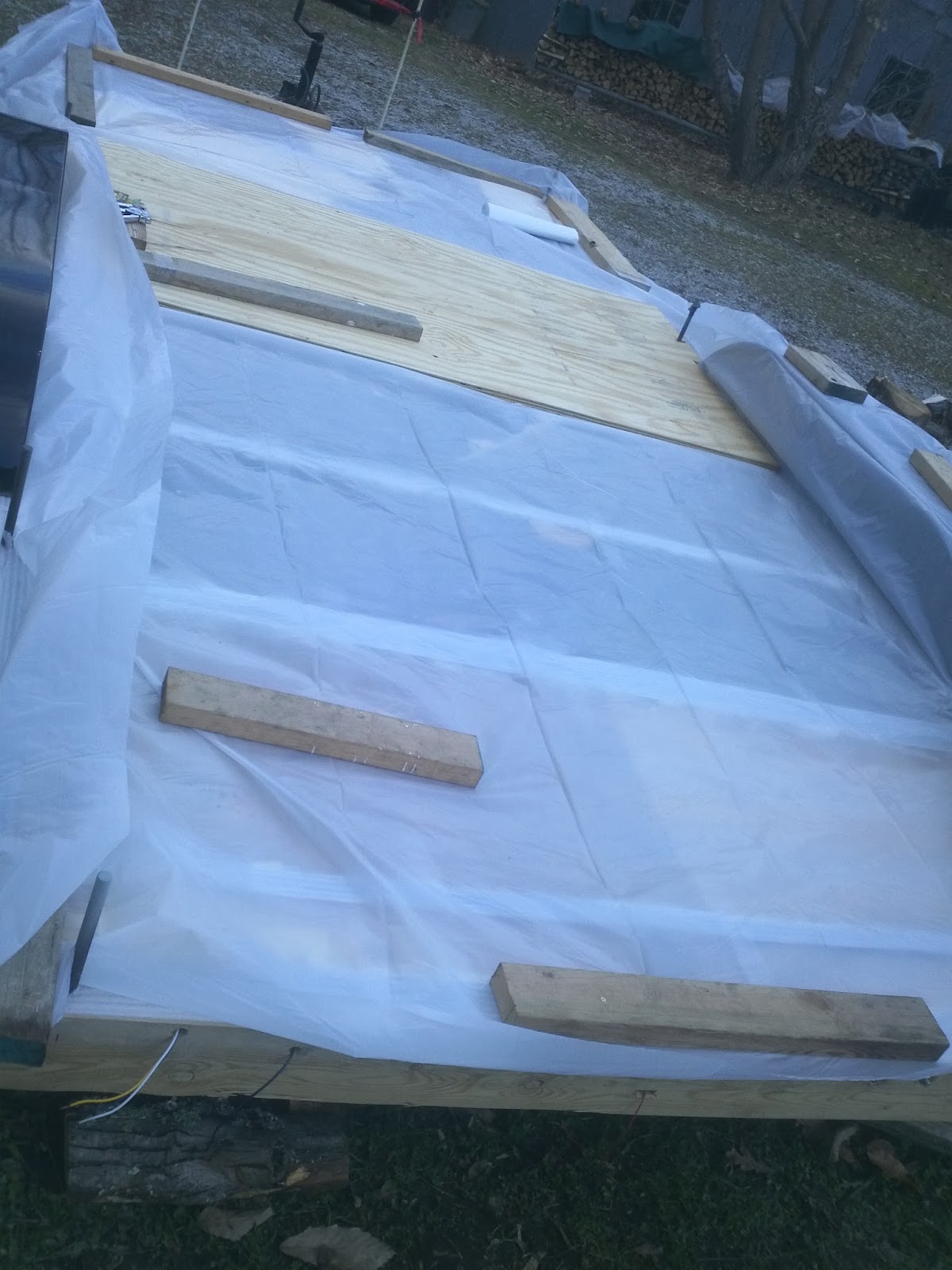 Building a Tiny House on Wheels Sill seam, vapor barrier, and finally