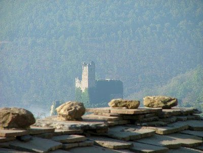 Castello di Pierle seen from Borgo di Vagli