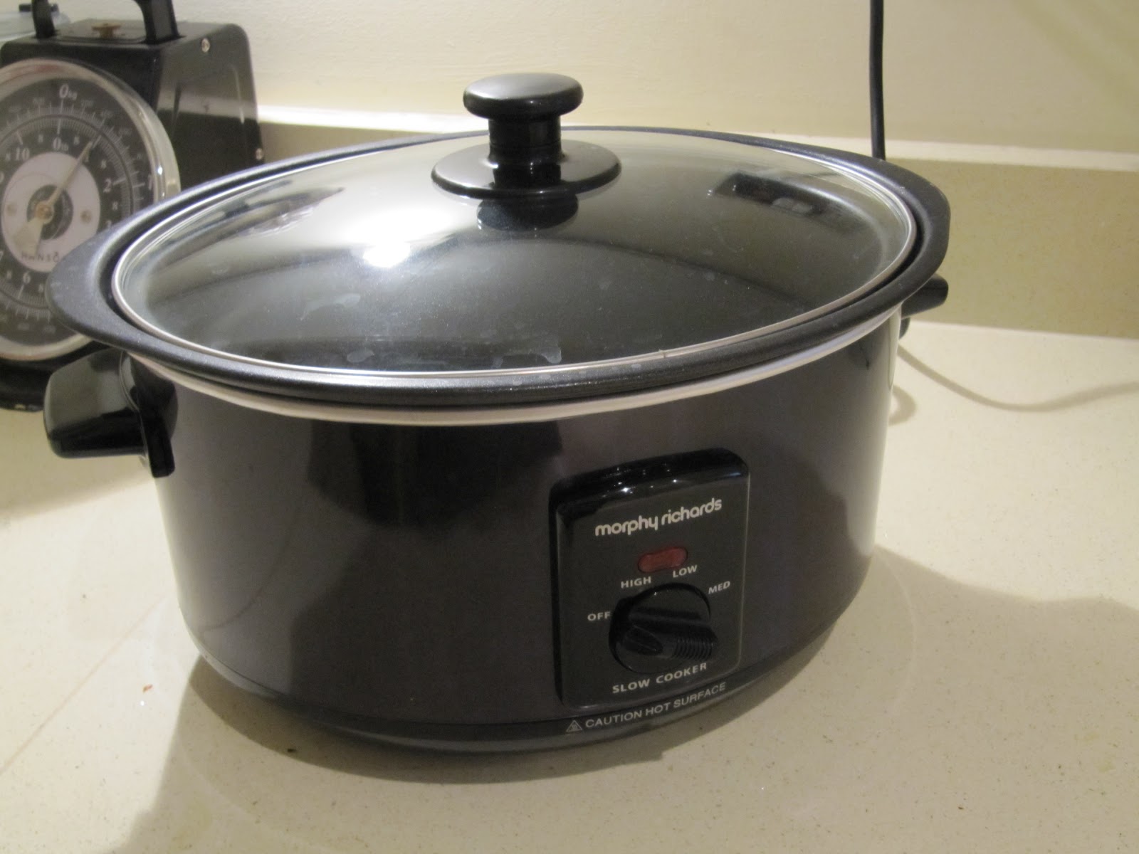 Snig's Kitchen Slow cooker 101 (AKA Crock Pot 101 or How to use a slow