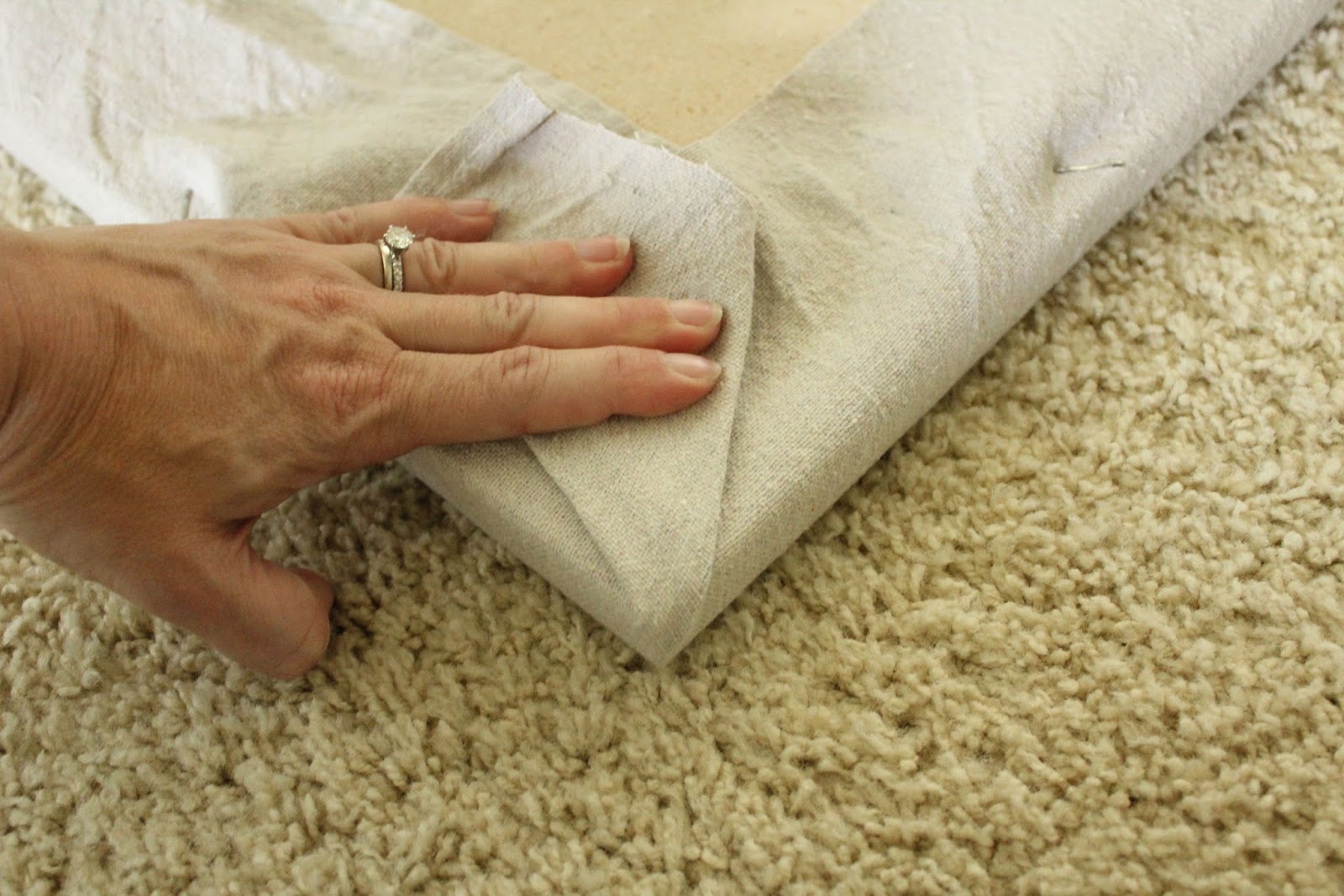 2nd Story Sewing DIY Linen Bulletin Board with Nailhead Trim