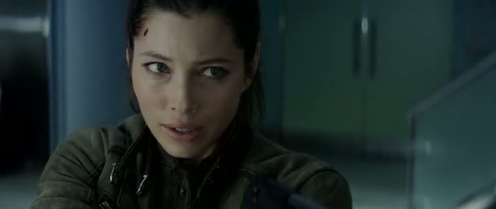 Free Download Total Recall Hollywood Movie 300MB Compressed For PC