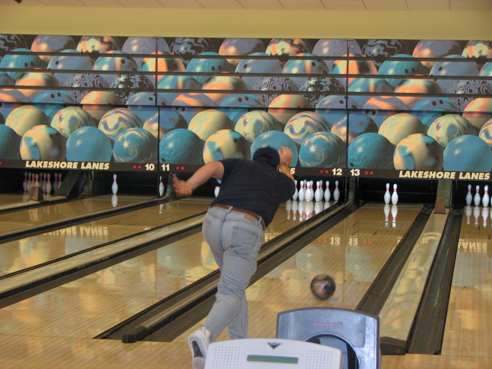 Spring Term PhotojournalismJordan Hunt LBCC Bowling Class Lakeshore