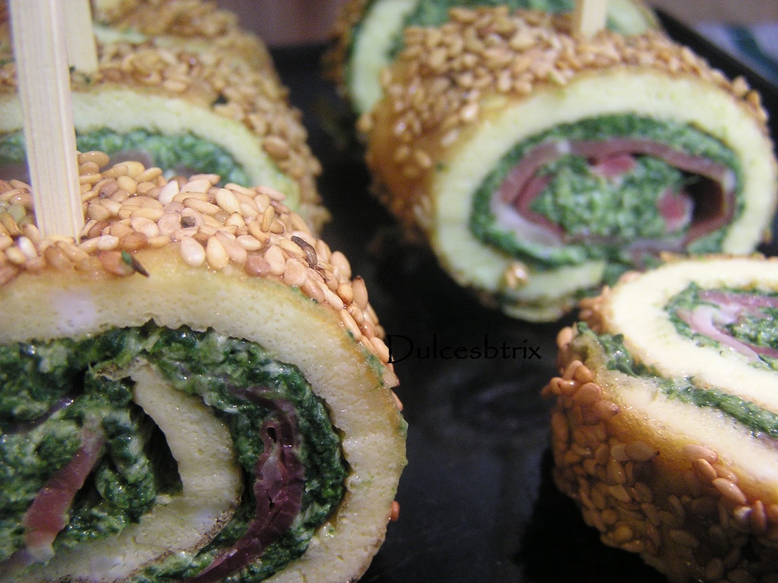 Dulces Btrix Rollitos de tortilla con SalmónEspinacas
