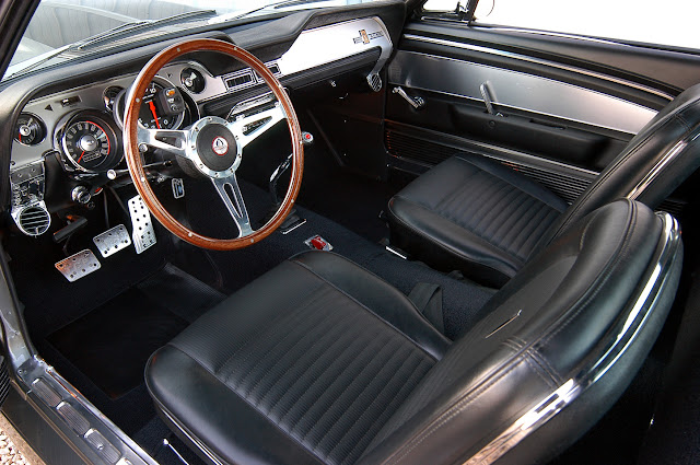 ford mustang eleanor interior