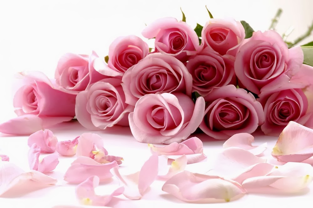 μπουκέτο με ροζ τριαντάφυλλα