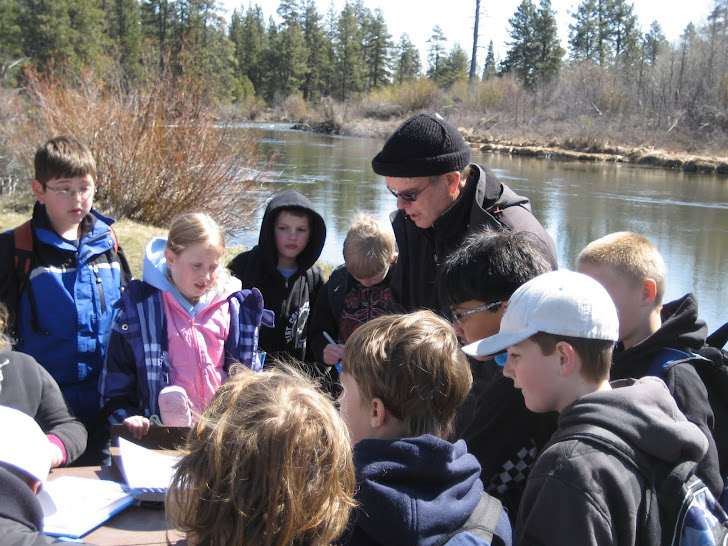 Elk Meadow Elementary students discover art in the field with local artist, Paul Bennett!