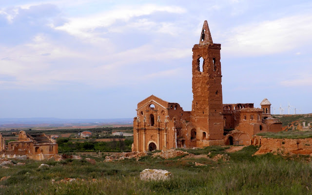 Ruinas de la iglesia de Belchite Viejo