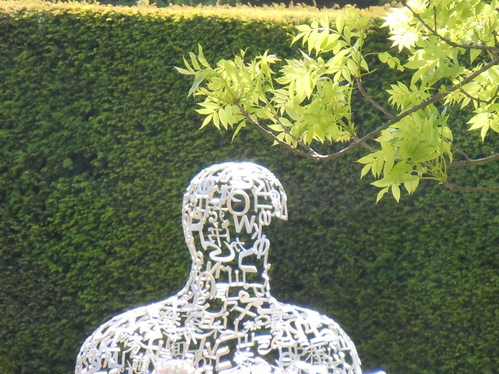 Dream Sculpture Sutton Manor St Helens Jaume Plensa exhibits Dreamy