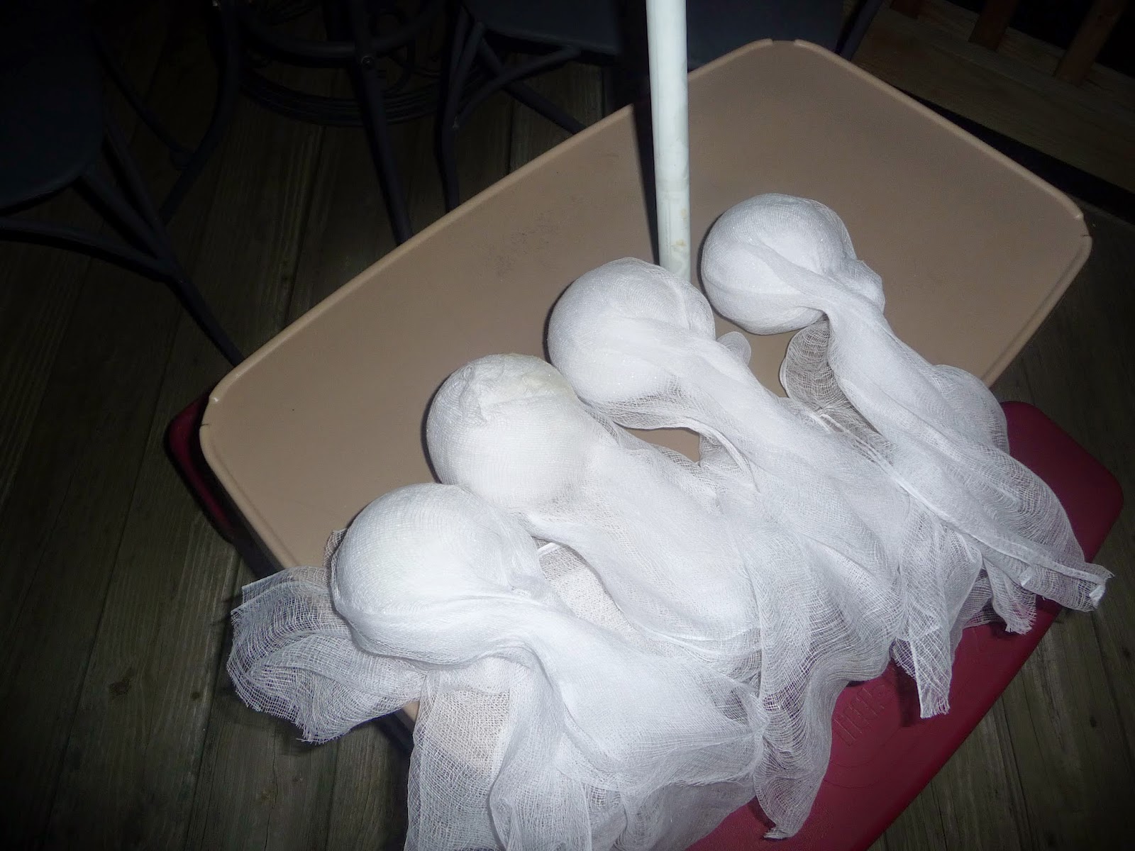 Halloween Ghosts Gigglebox Tells it Like it is