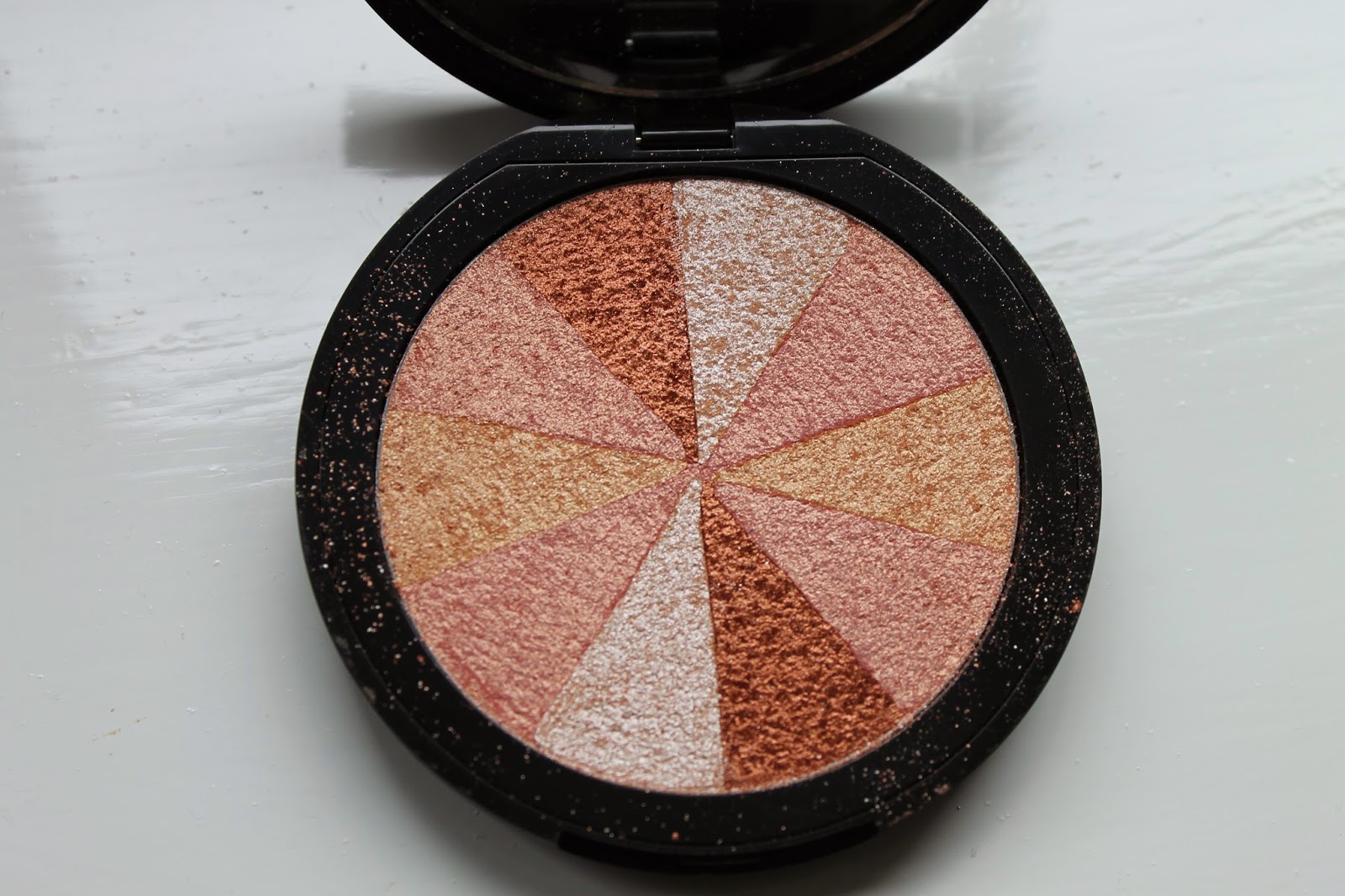 Soap and Glory Blush Brick in Peach Party