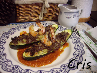 Calabacín Al Horno Con Gambones Y Cebolla Caramelizada
