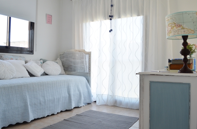 El cuarto celeste y vintage / Vero Palazzo - Home Deco