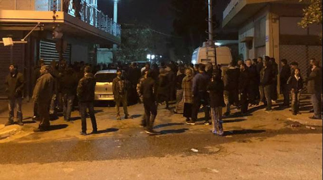 9 αστυνομικοί τραυματίες απο “Ευπαθείς” αδελφάκια των αναρχικών που διέλυσαν το Αστυνομικό Τμήμα Φυλής,ΜΟΝΟ ΣΤΗΝ ΕΛΛΑΔΑ ΑΥΤΑ! 9 αστυνομικοί τραυματίες απο “Ευπαθείς” αδελφάκια των αναρχικών που διέλυσαν το Αστυνομικό Τμήμα Φυλής,ΜΟΝΟ ΣΤΗΝ ΕΛΛΑΔΑ ΑΥΤΑ!