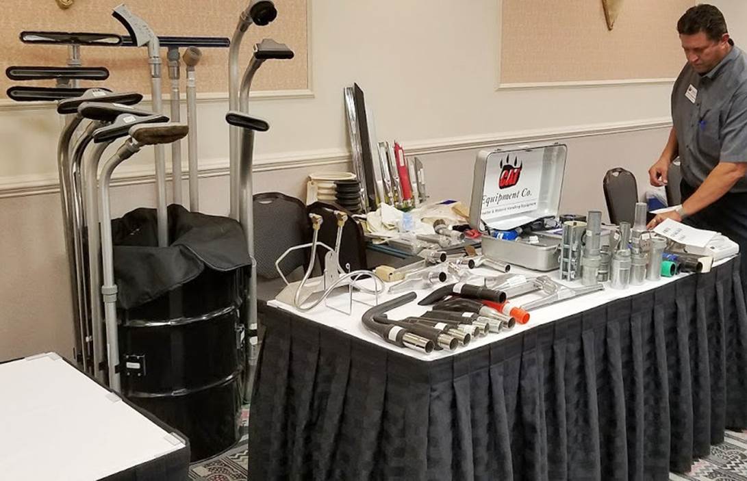 STORE TO YOUR DOOR vacuum hose, tools and accessories experience