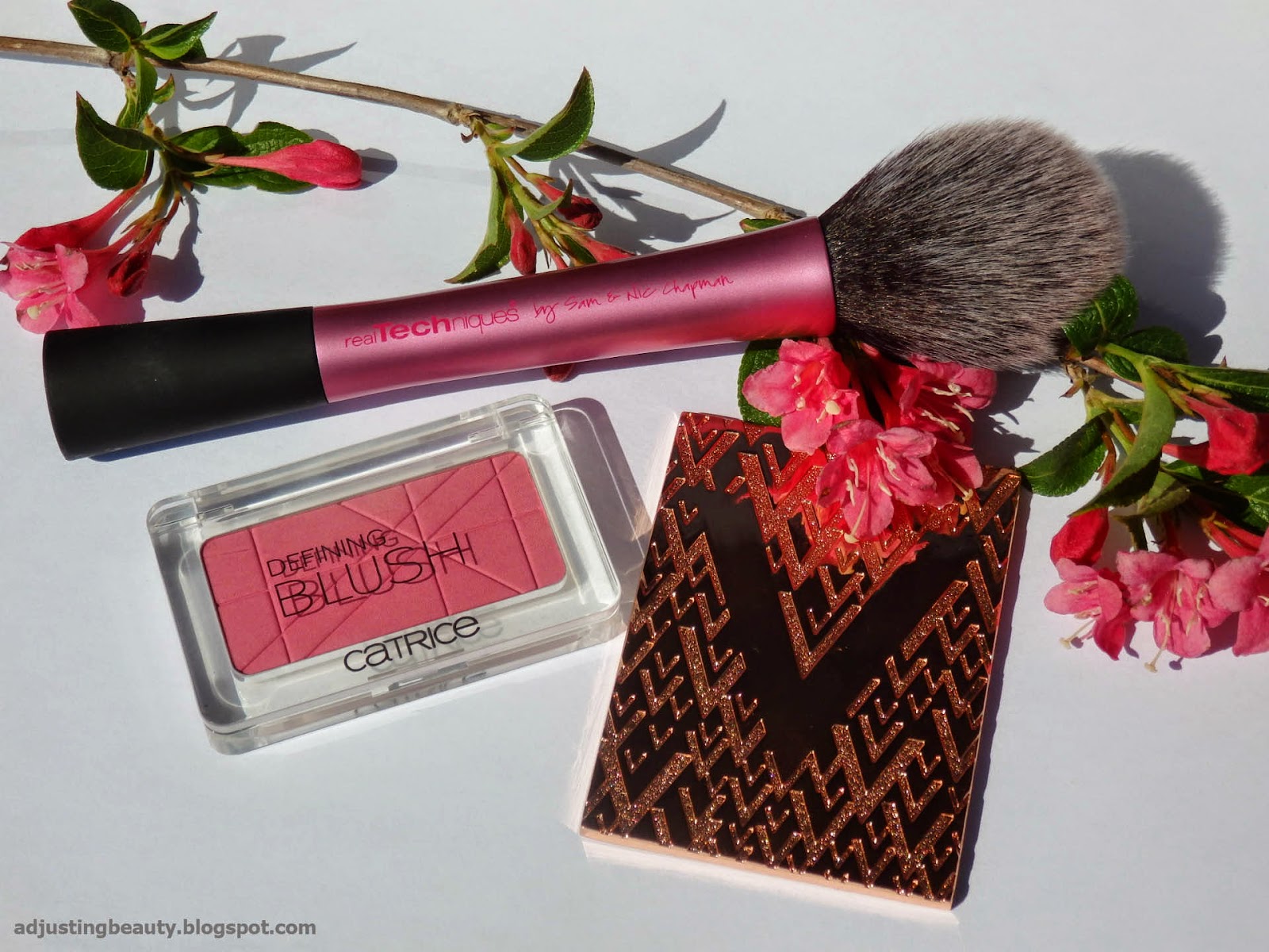 Review Real Techniques Blush Brush Adjusting Beauty