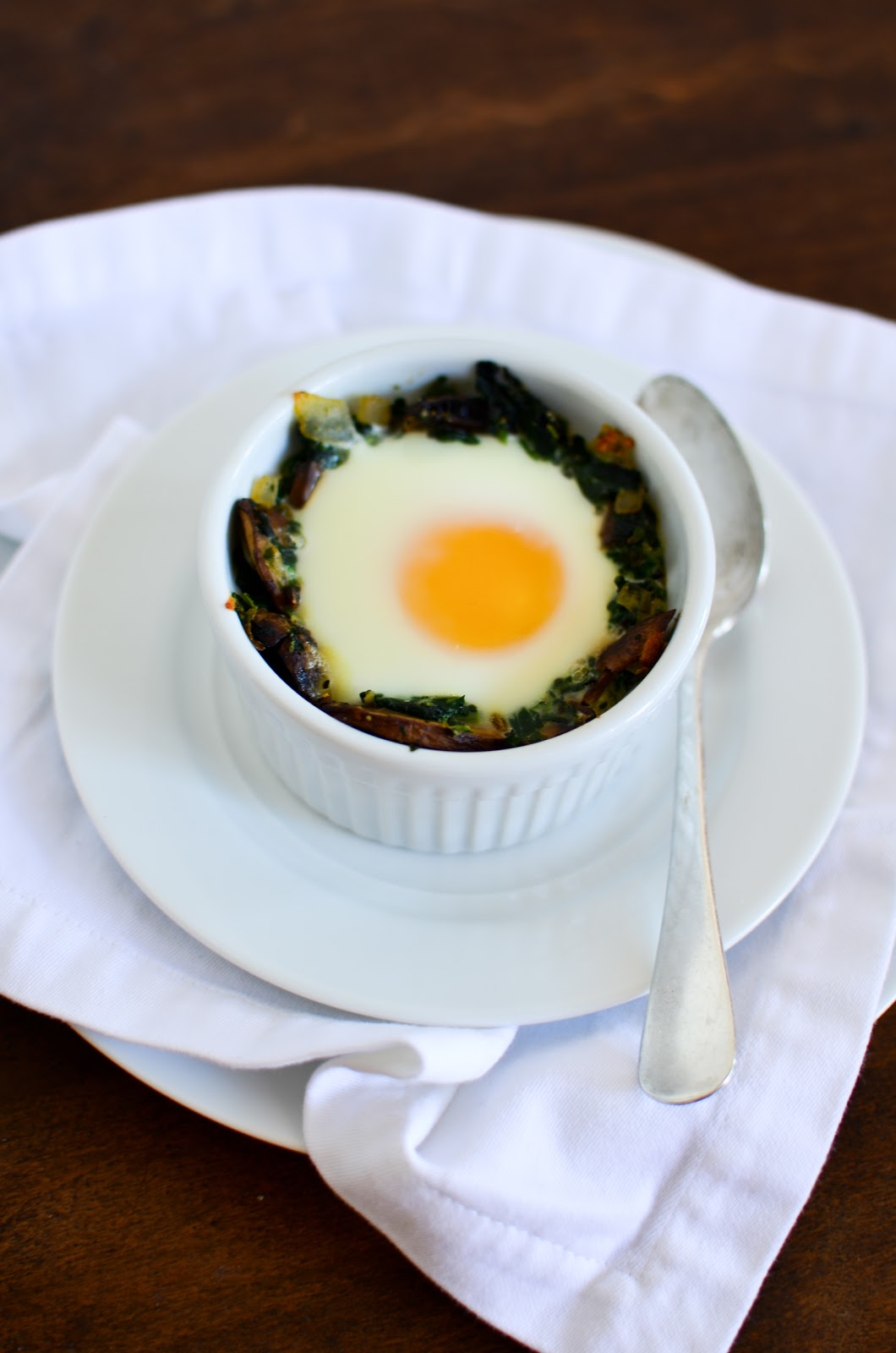 Apricosa Baked Eggs with Spinach and Mushroom