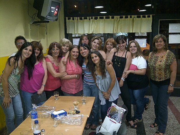 LAS CHICAS DE LA CASA DEL VECINO DE CIUDADELA