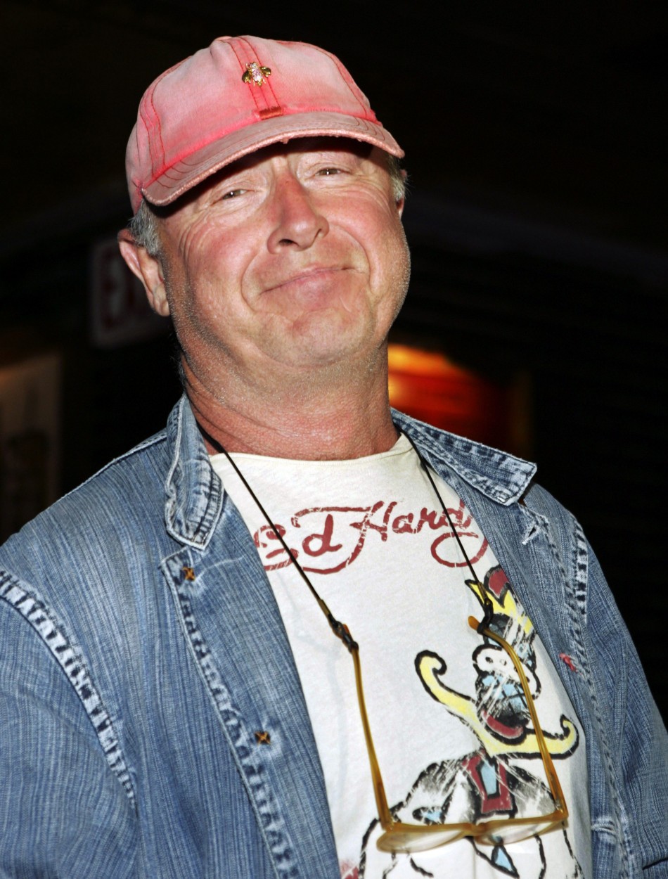 http://1.bp.blogspot.com/-YdLJFDmWLbM/UDJl-Cd5AdI/AAAAAAAAHC8/IKM5B9nPI2s/s1600/297919-file-photo-of-director-tony-scott-during-a-photocall-in-paris.jpeg